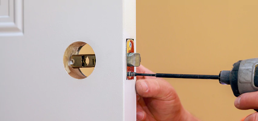 Stuck Door Knobs Repair in Chula Vista, CA